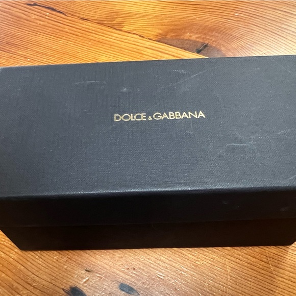 D&G sunglasses women's like new bought new at holt Renfrew Vancouver - Picture 2 of 7